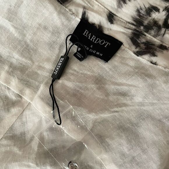 Abstract Cutout Midi Shirtdress - Picture 11 of 12